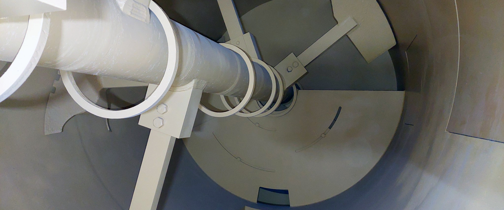 Miscelatori continui in azione.