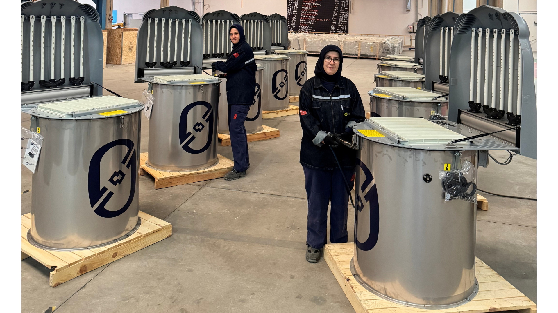 Worldwide delocalised equipment assembly